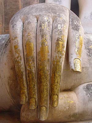 Buddhism in Laos and Introduction of Buddha Statues in Laos